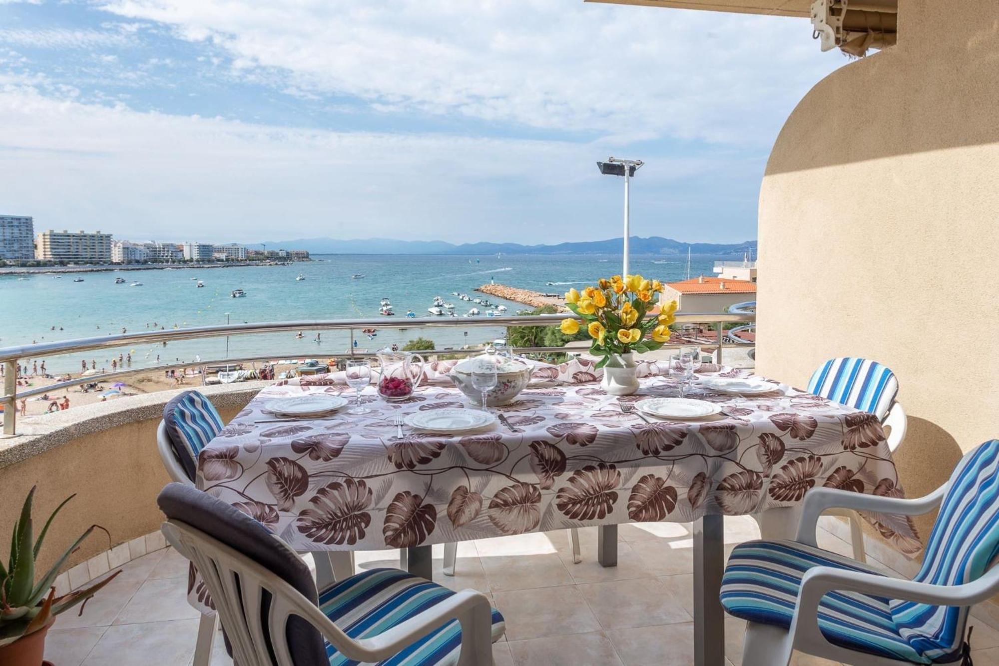 Passeig Del Mar Daire L' Escala Dış mekan fotoğraf