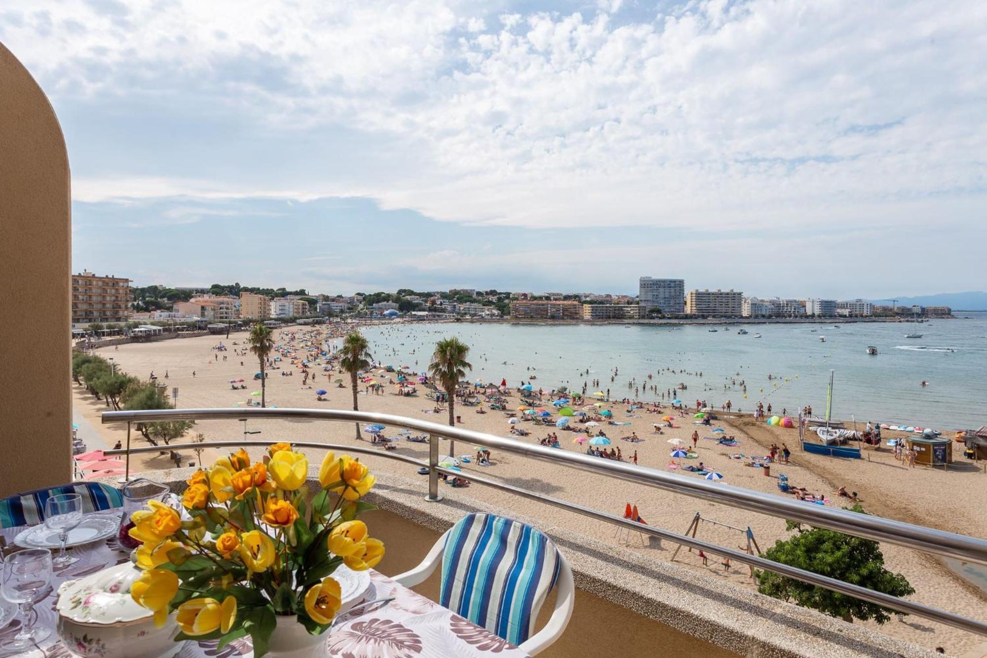 Passeig Del Mar Daire L' Escala Dış mekan fotoğraf